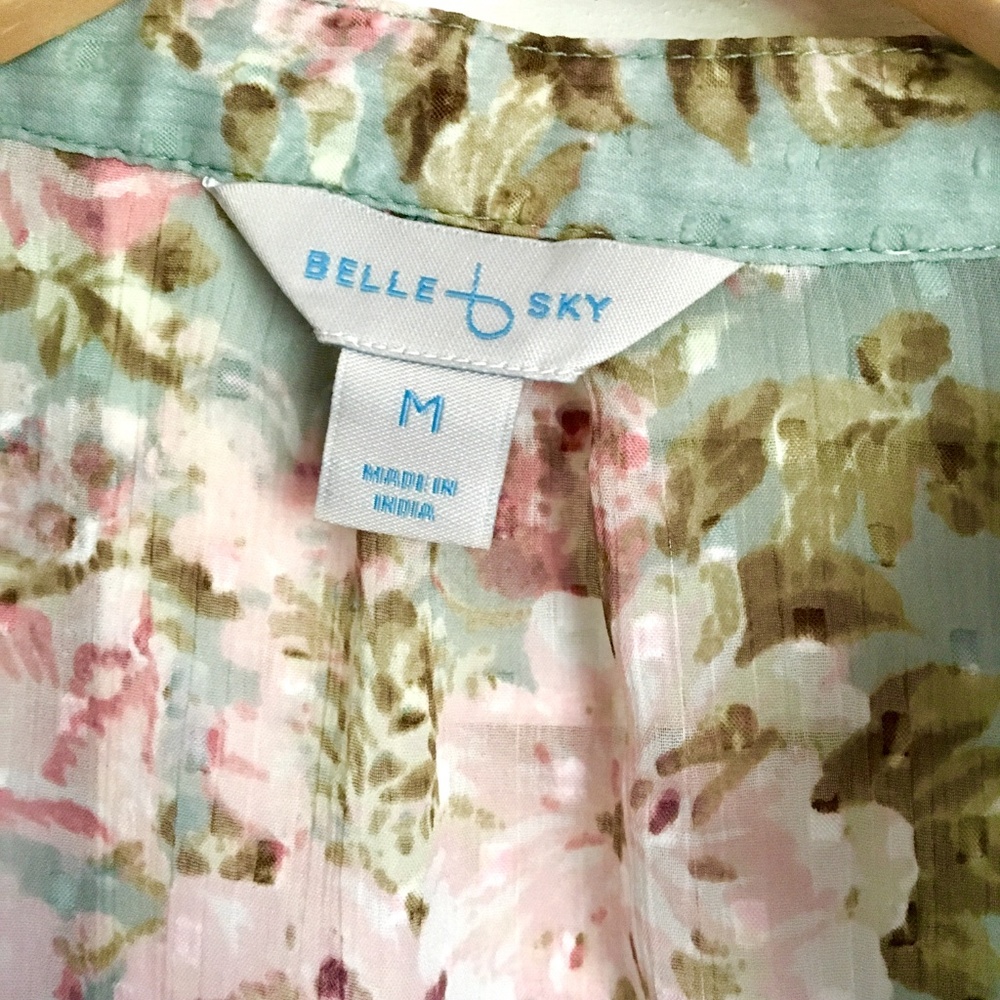 {Belle & Sky}Teal Floral Button Down HiLo Tank Top - Picture 7 of 8
